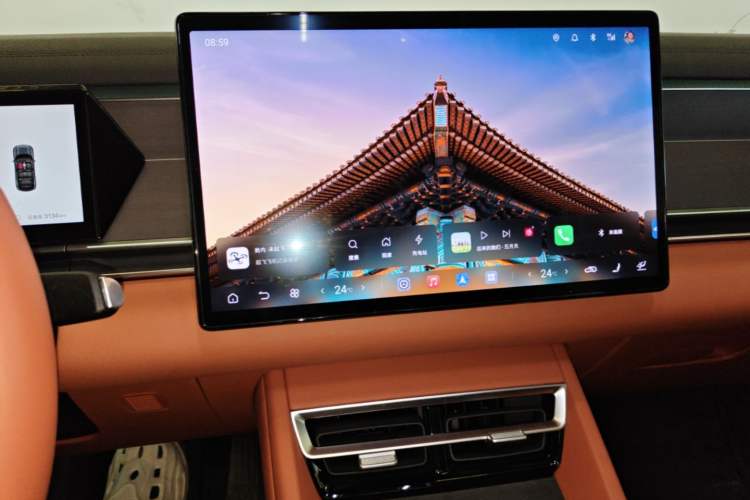 Used BYD Tang L 2025 DM 175KM Drone Player Edition Audio And AC Panel