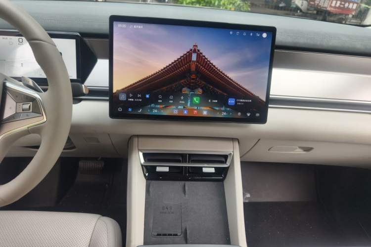 Used BYD Tang L 2025 EV with 670 km Range LiDAR and Premium Features Audio And AC Panel