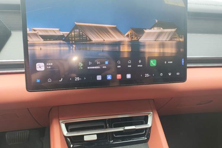 Used BYD Tang L 2025 DM 175KM Drone Player Edition Audio And AC Panel