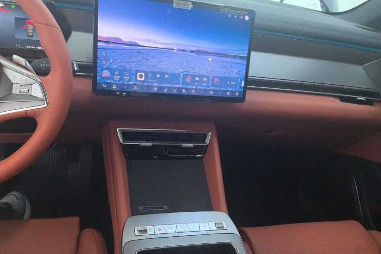 Used BYD Tang L 2025 DM 215KM LiDAR Flagship Model Audio And AC Panel