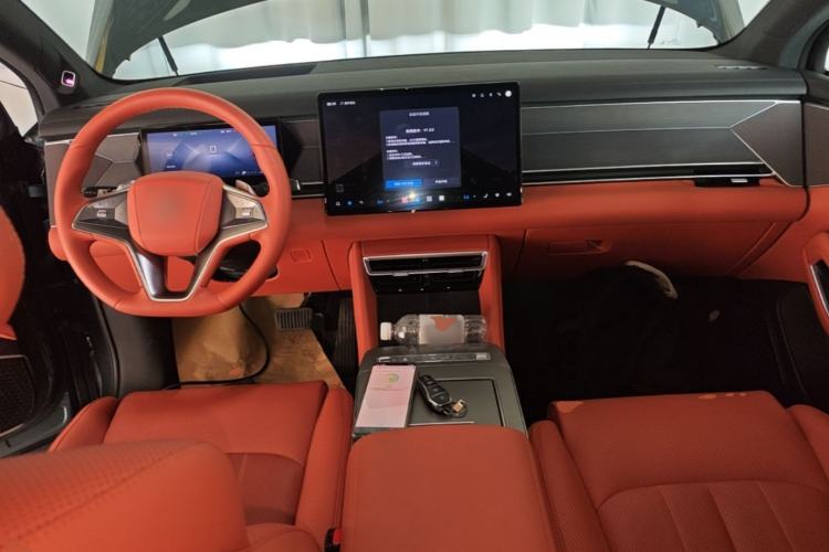 Used BYD Tang L 2025 DM 175KM Drone Player Edition Center Console