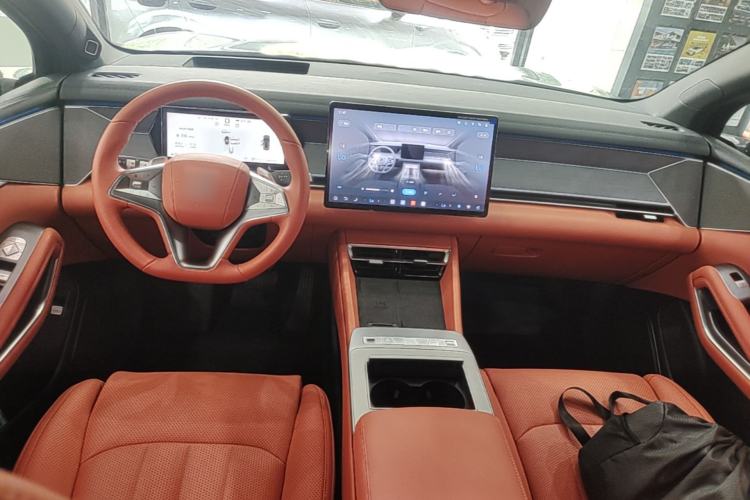 Used BYD Tang L 2025 DM 175KM Drone Player Edition Center Console