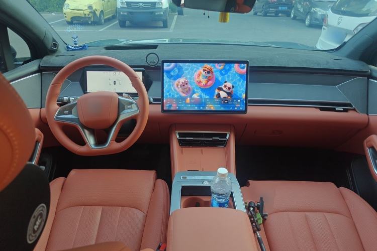 Used BYD Tang L 2025 DM 175KM Drone Player Edition Center Console