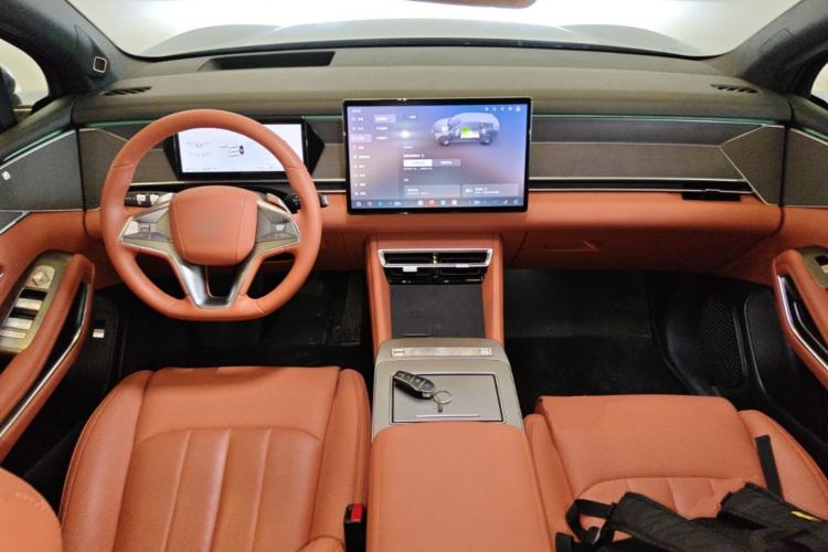 Used BYD Tang L 2025 DM 175KM Drone Player Edition Center Console