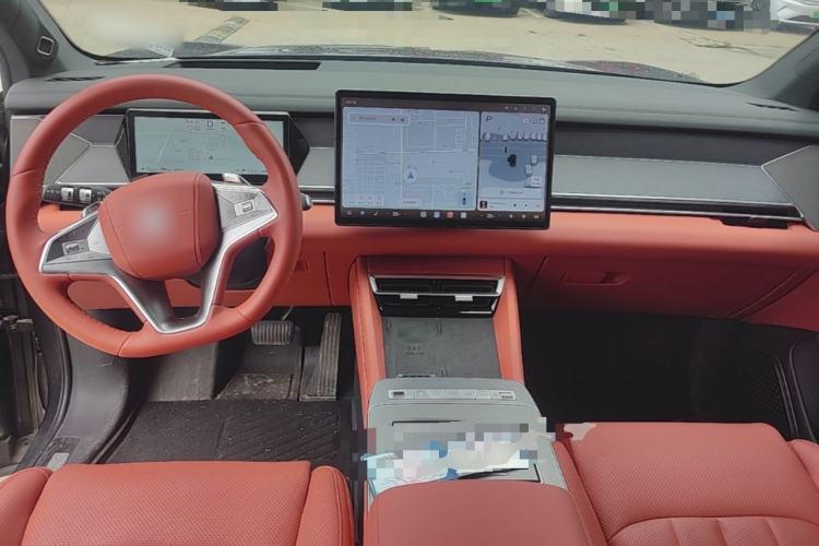 Used BYD Tang L 2025 EV 600KM All-Wheel-Drive LiDAR Flagship Model Center Console