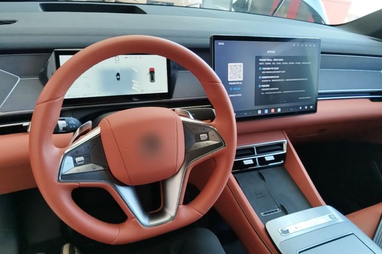 Used BYD Tang L 2025 DM 175KM Drone Player Edition Center Console