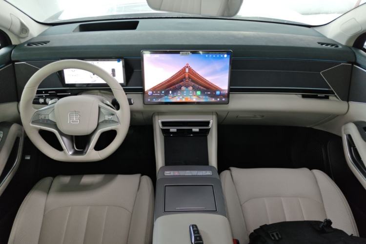 Used BYD Tang L 2025 EV 670KM LiDAR Flagship Version Center Console