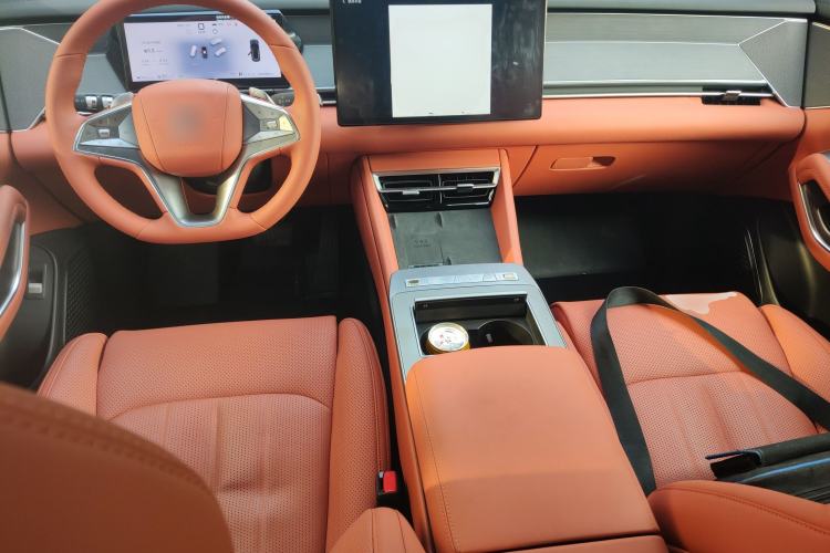 Used BYD Tang L 2025 DM 175KM Drone Player Edition Center Console