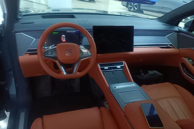 Used BYD Tang L 2025 DM 175KM Drone Player Edition Center Console