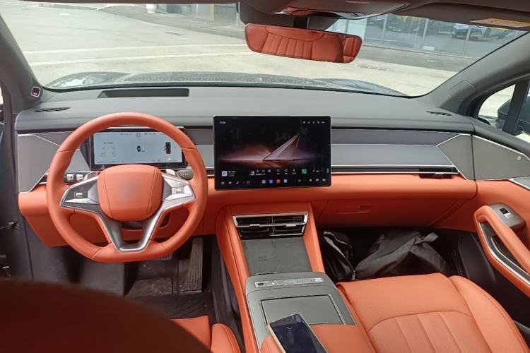 Used BYD Tang L 2025 DM 175KM Drone Player Edition Center Console
