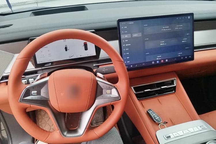 Used BYD Tang L 2025 DM 200KM Four-Wheel Drive LiDAR Flagship Model Center Console