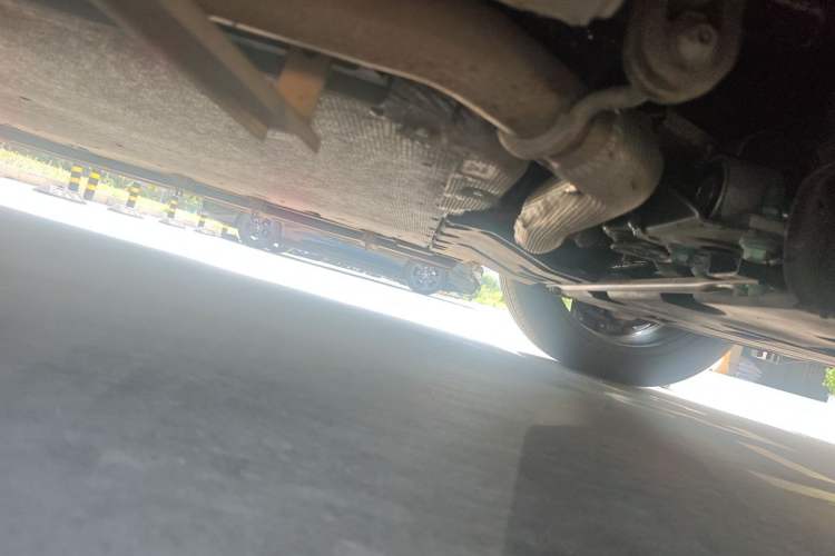 Used BYD Tang L 2025 DM 200KM Four-Wheel Drive LiDAR Flagship Model Chassis Front Right