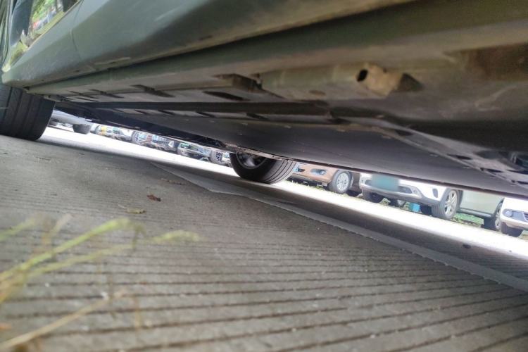Used BYD Tang L 2025 DM 215KM LiDAR Flagship Model Chassis Rear Left