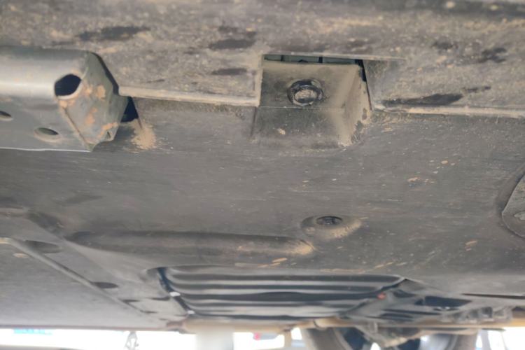Used BYD Tang L 2025 DM 175KM Drone Player Edition Chassis Rear Left