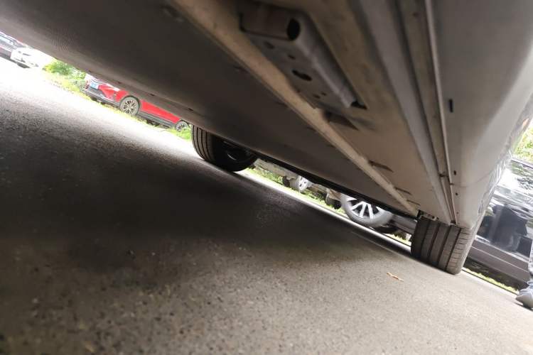 Used BYD Tang L 2025 EV 600KM All-Wheel-Drive LiDAR Flagship Model Chassis Rear Right