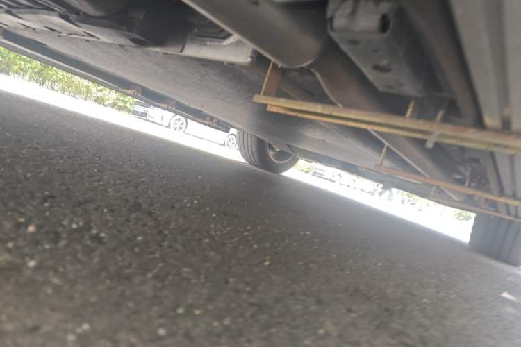Used BYD Tang L 2025 DM 200KM Four-Wheel Drive LiDAR Flagship Model Chassis Rear Right
