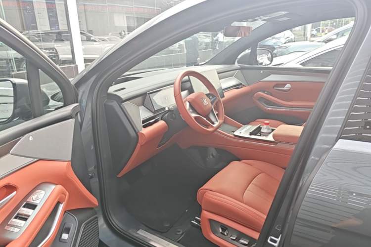 Used BYD Tang L 2025 DM 200KM Four-Wheel Drive LiDAR Flagship Model Driver Seat