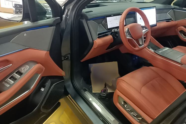 Used BYD Tang L 2025 EV 600KM All-Wheel-Drive LiDAR Flagship Model Driver Seat