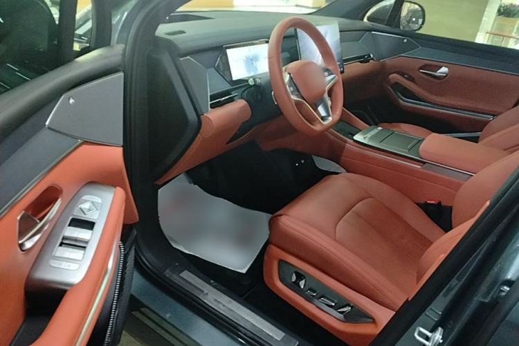 Used BYD Tang L 2025 DM 175KM Drone Player Edition Driver Seat