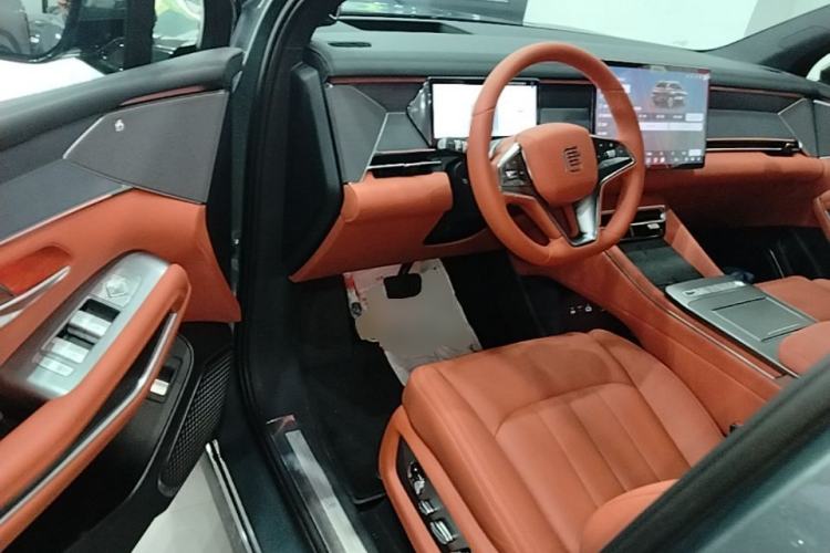 Used BYD Tang L 2025 DM 175KM Drone Player Edition Driver Seat