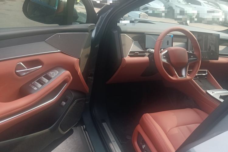 Used BYD Tang L 2025 DM 175KM Drone Player Edition Driver Seat