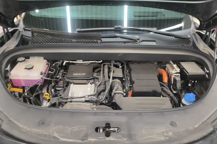 Used BYD Tang L 2025 DM 175KM Drone Player Edition Engine Bay