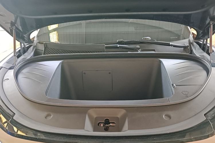 Used BYD Tang L 2025 EV 600KM All-Wheel-Drive LiDAR Flagship Model Engine Bay
