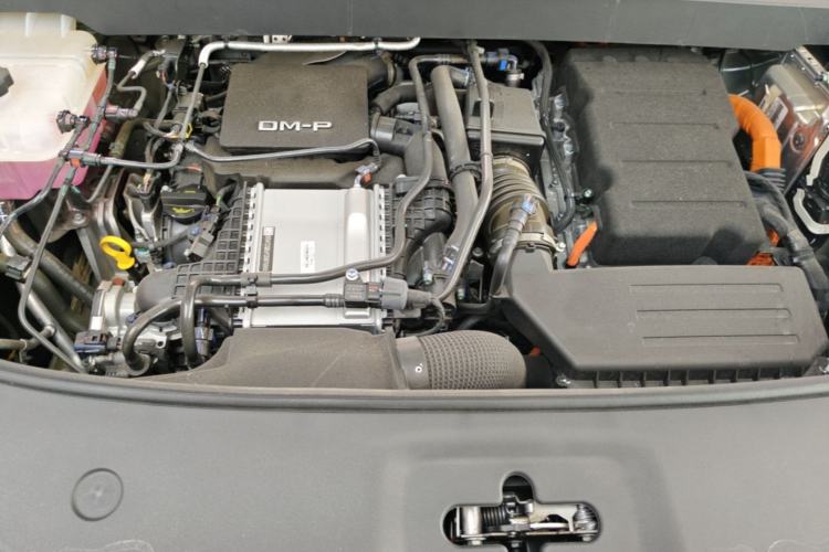 Used BYD Tang L 2025 DM 175KM Drone Player Edition Engine Bay