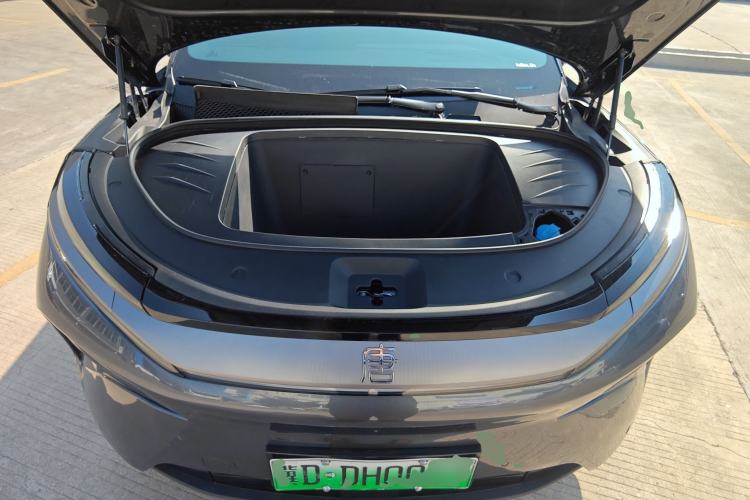 Used BYD Tang L 2025 EV 670KM LiDAR Flagship Version Engine Bay