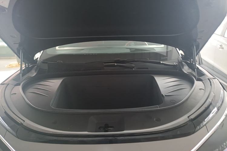 Used BYD Tang L 2025 EV 600KM All-Wheel-Drive LiDAR Flagship Model Engine Bay