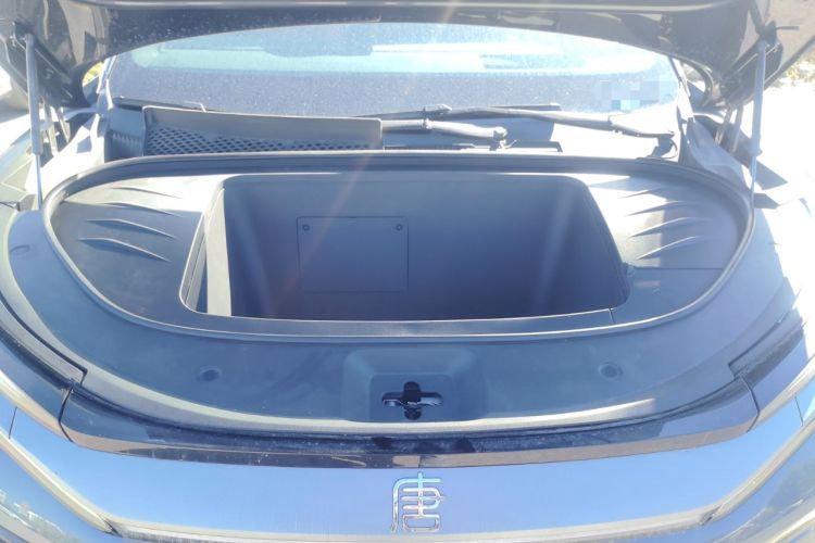 Used BYD Tang L 2025 EV 600KM All-Wheel-Drive LiDAR Flagship Model Engine Bay