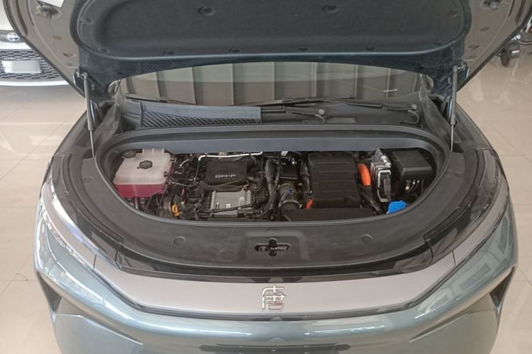 Used BYD Tang L 2025 DM 175KM Drone Player Edition Engine Bay