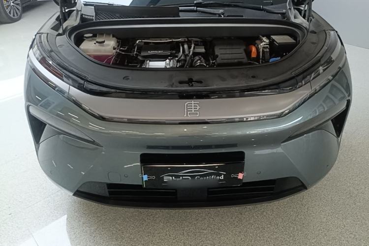 Used BYD Tang L 2025 DM 175KM Drone Player Edition Engine Bay
