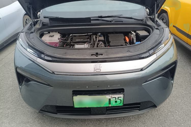 Used BYD Tang L 2025 DM 175KM Drone Player Edition Engine Bay