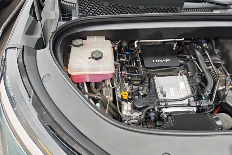Used BYD Tang L 2025 DM 175KM Drone Player Edition Engine Bay Right