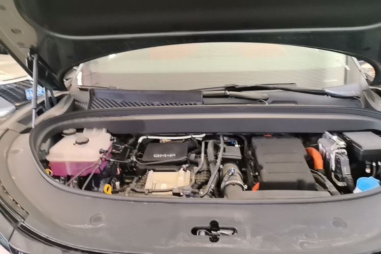 Used BYD Tang L 2025 DM 175KM Drone Player Edition Engine Bay