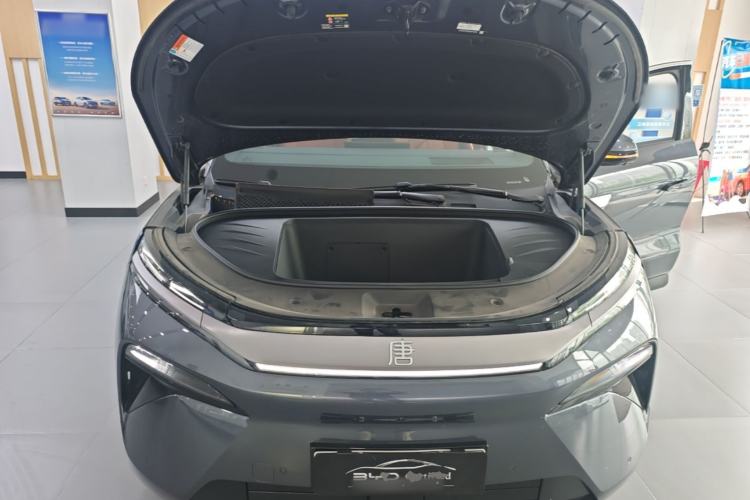 Used BYD Tang L 2025 EV 600KM All-Wheel-Drive LiDAR Flagship Model Engine Bay