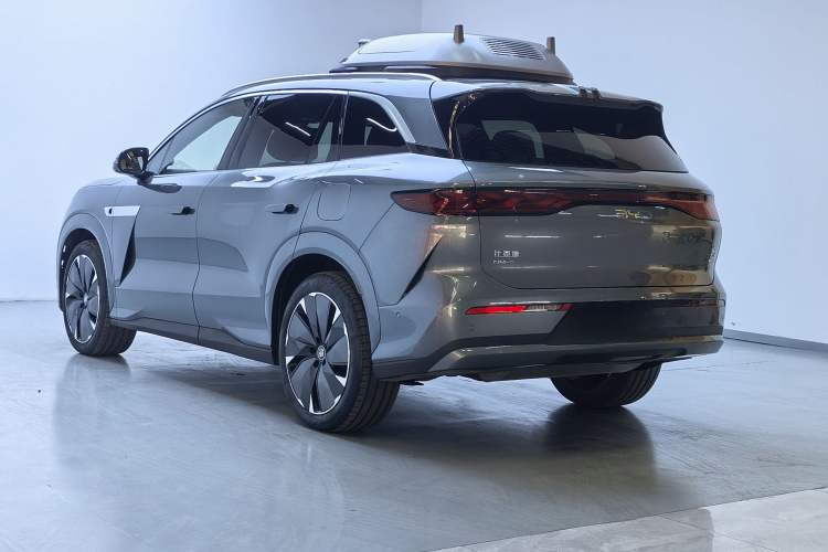 Used BYD Tang L 2025 DM 175KM Drone Player Edition Exterior 3