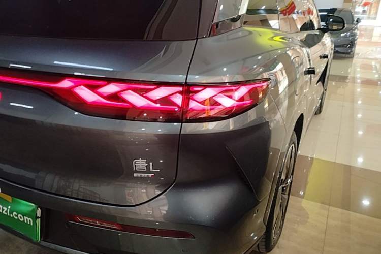 Used BYD Tang L 2025 DM 175KM Drone Player Edition Exterior 3