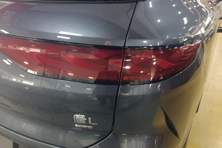 Used BYD Tang L 2025 EV with 670 km Range LiDAR and Premium Features Exterior 3