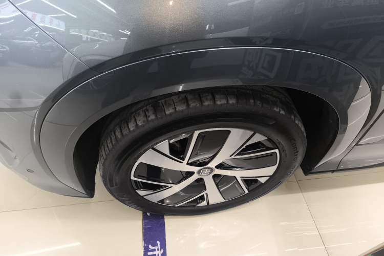 Used BYD Tang L 2025 DM 215KM LiDAR Flagship Model Exterior 4