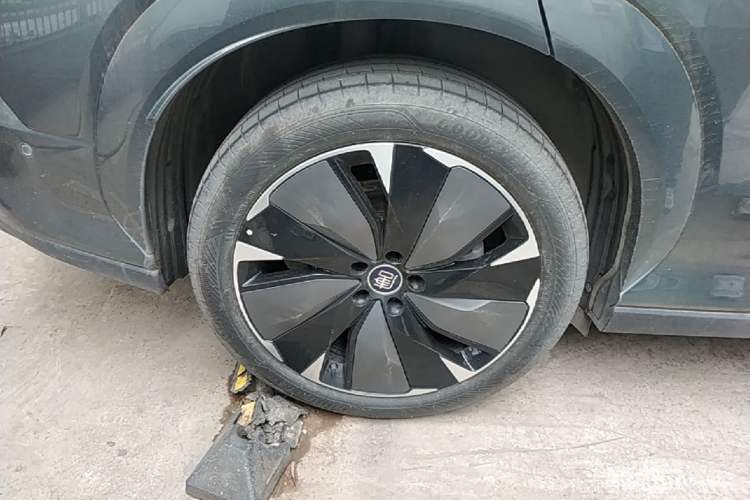 Used BYD Tang L 2025 DM 175KM Drone Player Edition Exterior 5