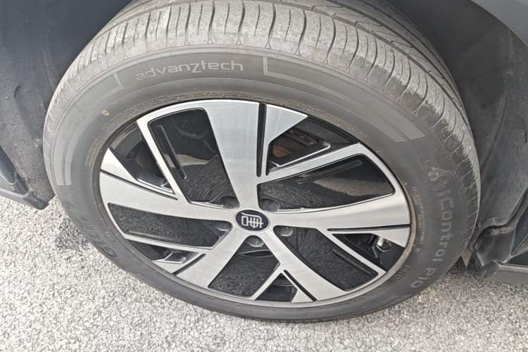 Used BYD Tang L 2025 DM 200KM Four-Wheel Drive LiDAR Flagship Model Exterior 5
