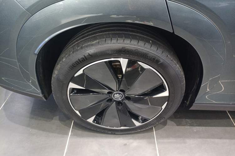Used BYD Tang L 2025 DM 175KM Drone Player Edition Exterior 5