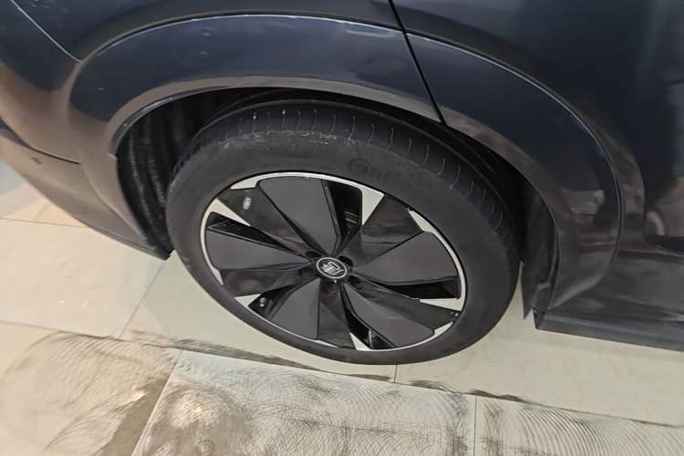 Used BYD Tang L 2025 EV 600KM All-Wheel-Drive LiDAR Flagship Model Exterior 5