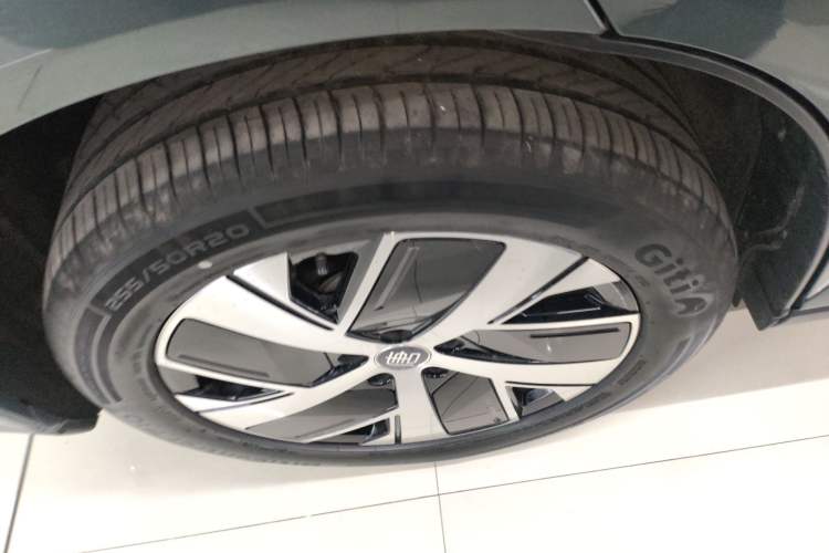 Used BYD Tang L 2025 DM 215KM LiDAR Flagship Model Exterior 5