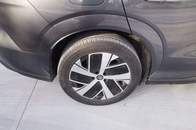 Used BYD Tang L 2025 DM 200KM Four-Wheel Drive LiDAR Flagship Model Exterior 7