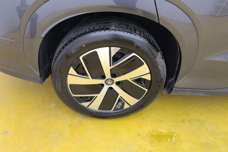 Used BYD Tang L 2025 DM 200KM Four-Wheel Drive LiDAR Flagship Model Exterior 8