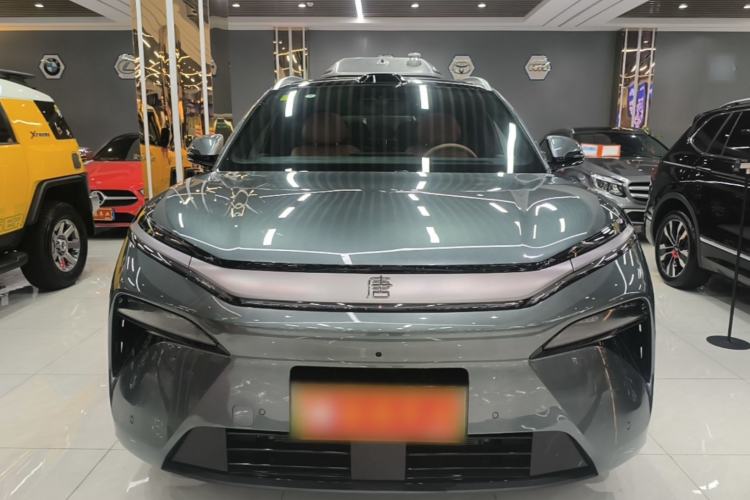 Used BYD Tang L 2025 DM 175KM Drone Player Edition Front