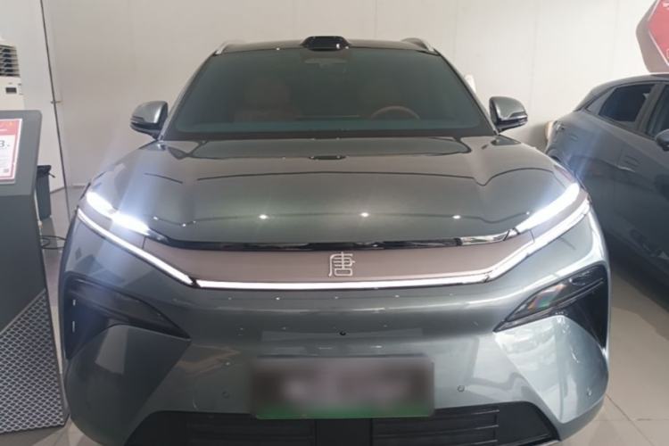 Used BYD Tang L 2025 EV with 670 km Range LiDAR and Premium Features Front